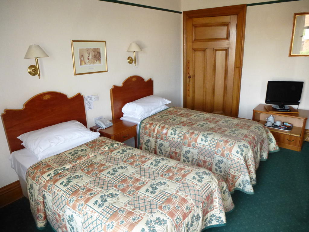 לוקרבי Somerton House Hotel מראה חיצוני תמונה